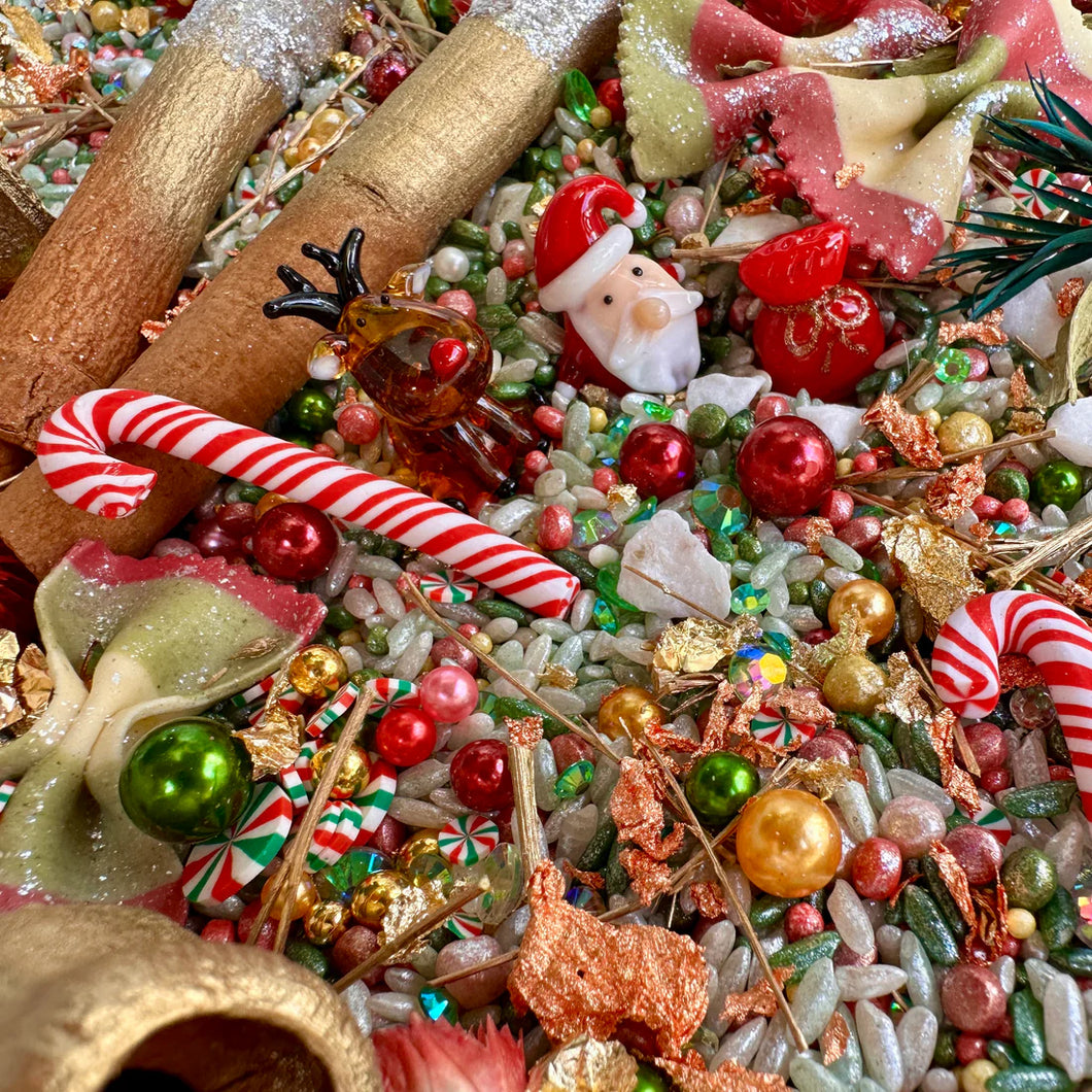 Gus + Mabel - Curated Merriment - Fa La La Lastic