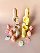 Load image into Gallery viewer, Beadie Bug Play - Chick Hatching Eco Press - Yellow
