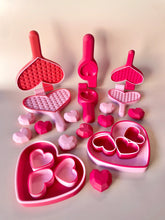 Load image into Gallery viewer, Beadie Bug Play - Heart Bio Trays Bundle
