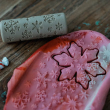 Load image into Gallery viewer, Kinfolk Pantry - Snowflake Dough Eco Roller
