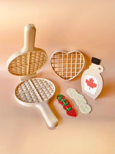 Beadie Bug Play - Waffle Heart Bio Cutter