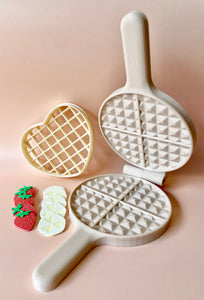 Beadie Bug Play - Waffle Heart Bio Cutter