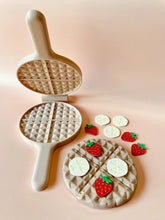 Load image into Gallery viewer, Beadie Bug Play - Eco Waffle Making Kit
