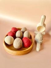 Load image into Gallery viewer, Beadie Bug Play - Eco Egg Press - Flowers
