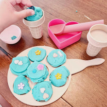 Load image into Gallery viewer, Little Explorer Eco Toys - Pancake Pan Play Tray - Faces to explore emotions and feelings - A mini pancake pan for Early Learning and Sensory Play
