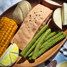 Load image into Gallery viewer, Felt So Real - Salmon Meal Set
