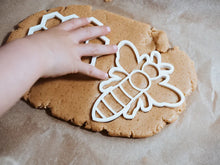 Load image into Gallery viewer, Beadie Bug Play - Bee Bio Cutter

