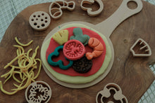 Load image into Gallery viewer, Kinfolk Pantry - Pizza Eco Cutter Set
