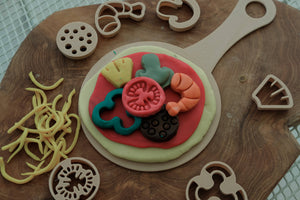 Kinfolk Pantry - Pizza Eco Cutter Set