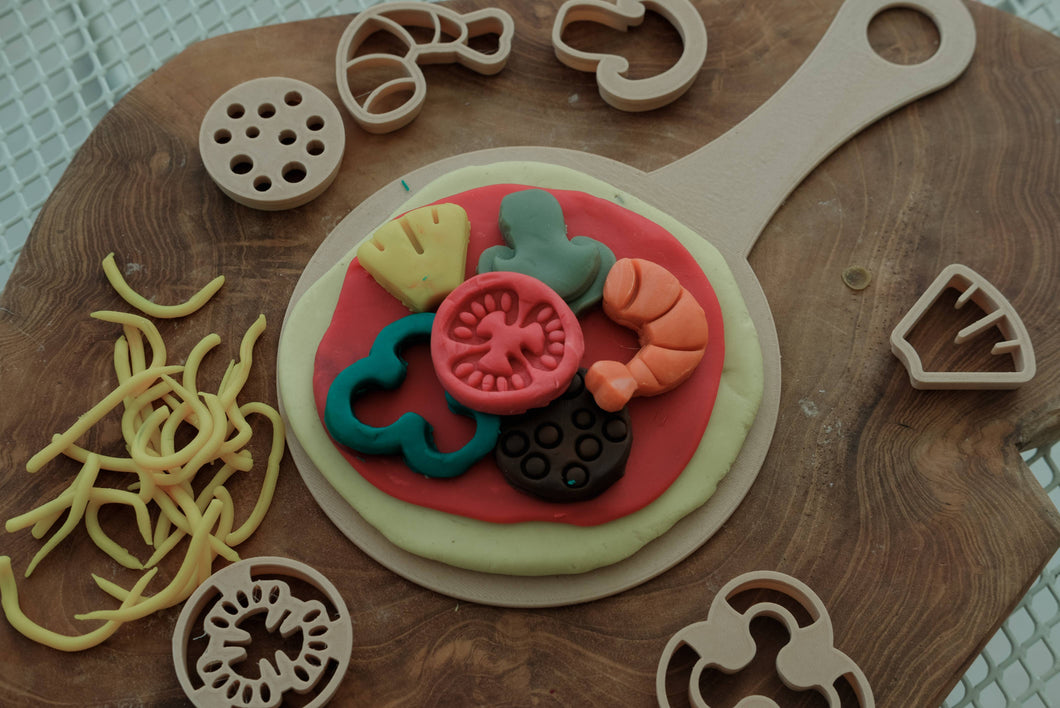 Kinfolk Pantry - Pizza Eco Cutter Set