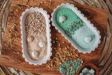 Load image into Gallery viewer, The Saltwater Collective - Aquamarine Saltwater Fizz - Medium potion bubbles
