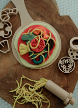 Load image into Gallery viewer, Kinfolk Pantry - Pizza Eco Cutter Set
