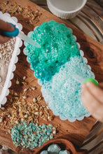 Load image into Gallery viewer, The Saltwater Collective - Aquamarine Saltwater Fizz - Medium potion bubbles
