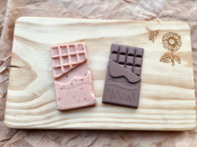 Load image into Gallery viewer, Beadie Bug Play - Chocolate Bar Play Food
