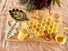 Load image into Gallery viewer, Beadie Bug Play - Mini Honeycomb Trinket Tray Pale Yellow
