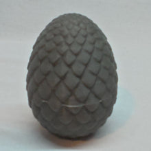 Load and play video in Gallery viewer, B3D - Heat Sensitive Egg with Dragon

