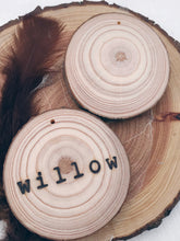 Load image into Gallery viewer, Personalised Wooden Gift Tags
