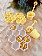 Load image into Gallery viewer, Beadie Bug Play - Honeycomb Trinket Tray Medium
