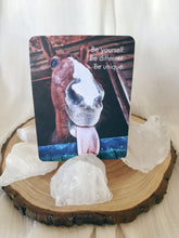 Load image into Gallery viewer, Crystal Card Stand - Clear Quartz

